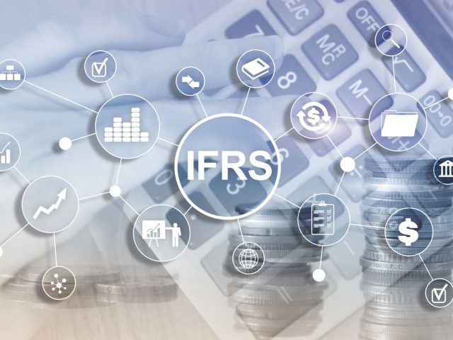 معايير المحاسبة الدولية IAS ومعايير التقارير المالية الدولية IFRS