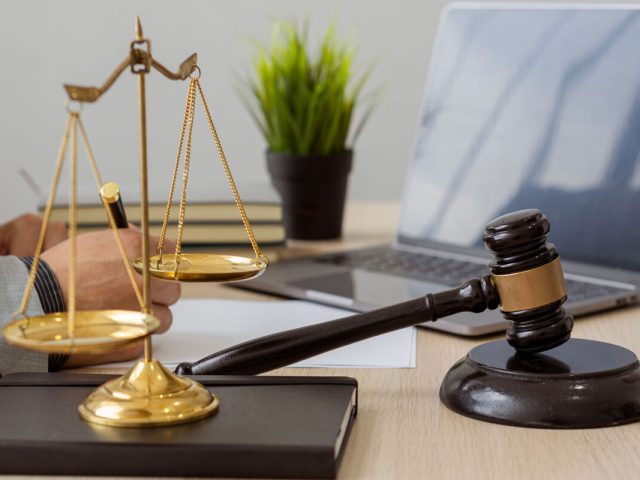 الرقابة القانونية على تنفيذ العقود