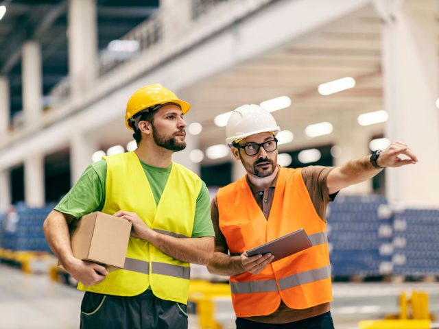 إدارة المستودعات ومراقبة المخزون