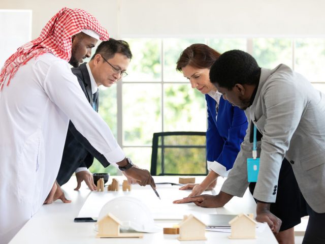 الإجراءات الحديثة لإعداد وتنفيذ المناقصات والممارسات والمزايدات