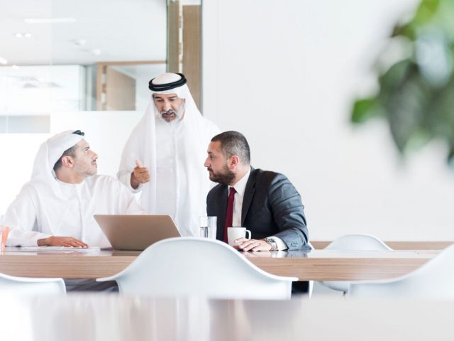 الأساليب المتقدمة في إدارة المشتريات والتفاوض وتقييم أداء الموردين