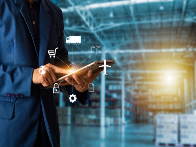 التحول من المشتريات الي إدارة سلسلة الإمدادات
