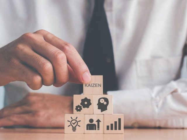 المنهج المتكامل في إستراتيجية كايزن للتحسين المستمر