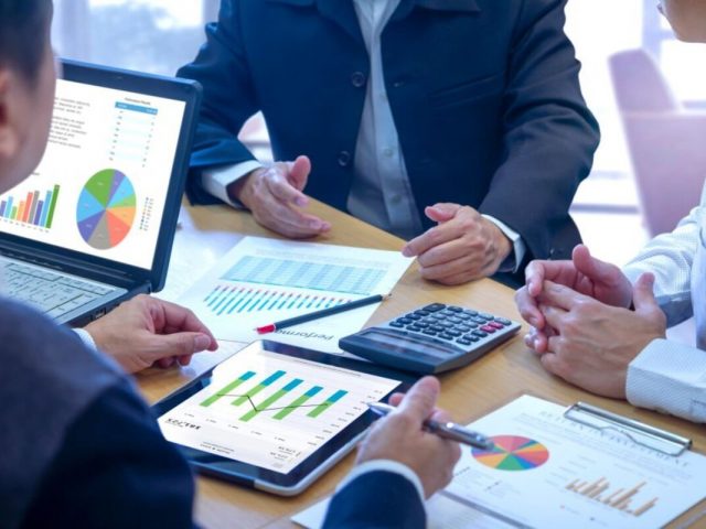 تطوير وتحليل الأداء المؤسسي والوصول إلى التميز