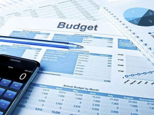 إعداد الميزانيات والحسابات الختامية بالمؤسسات